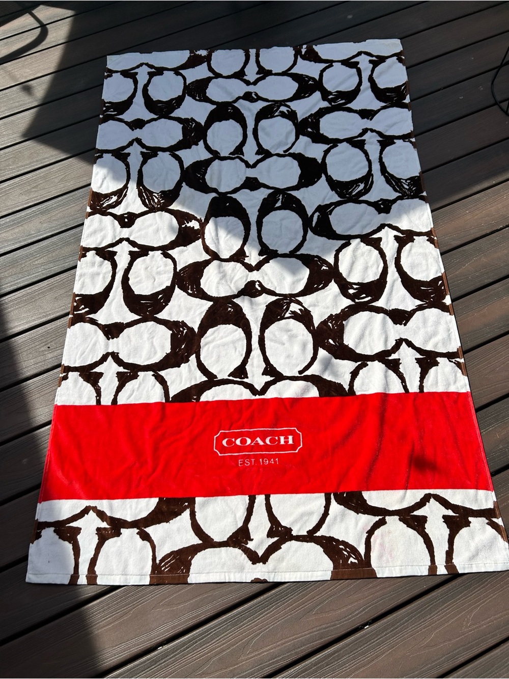 Coach Signature  C Print Beach Towel- Vintage- in White, Brown & Red